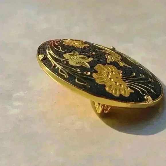 Vintage Damascene  brooches gold tone with black background gold flower and bird - Picture 6 of 17